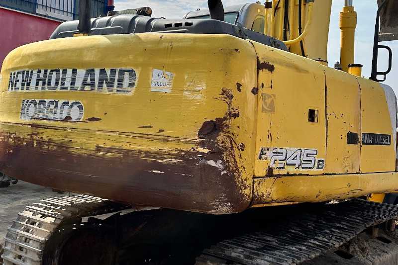 OmecoHub - Immagine NEW HOLLAND E245B